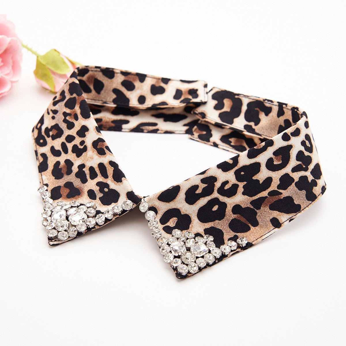 serane-leopard-knit-collar-4.jpg